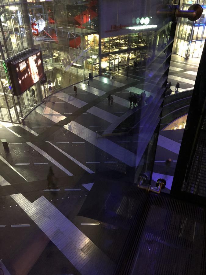 Im Sony Center Am Potsdamer Platz Berlijn